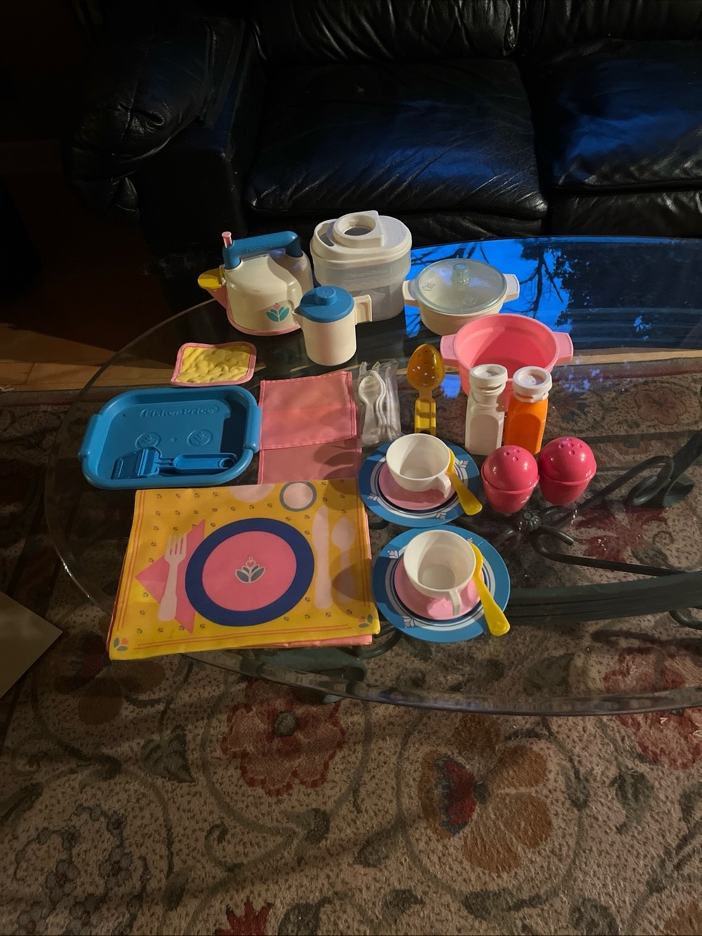vintage 90s variety of fisher price kitchen items-25 pieces